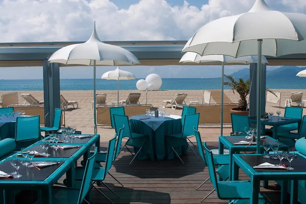 Hotel 3.14 Канны