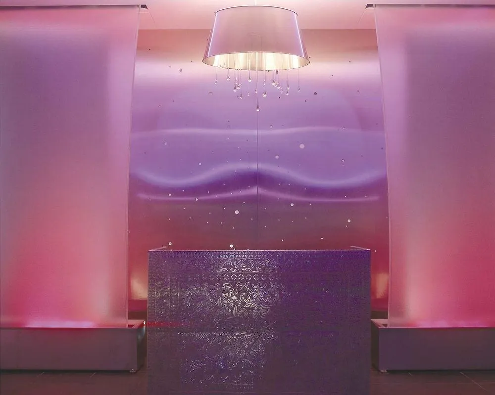 Hotel 3.14 Канны