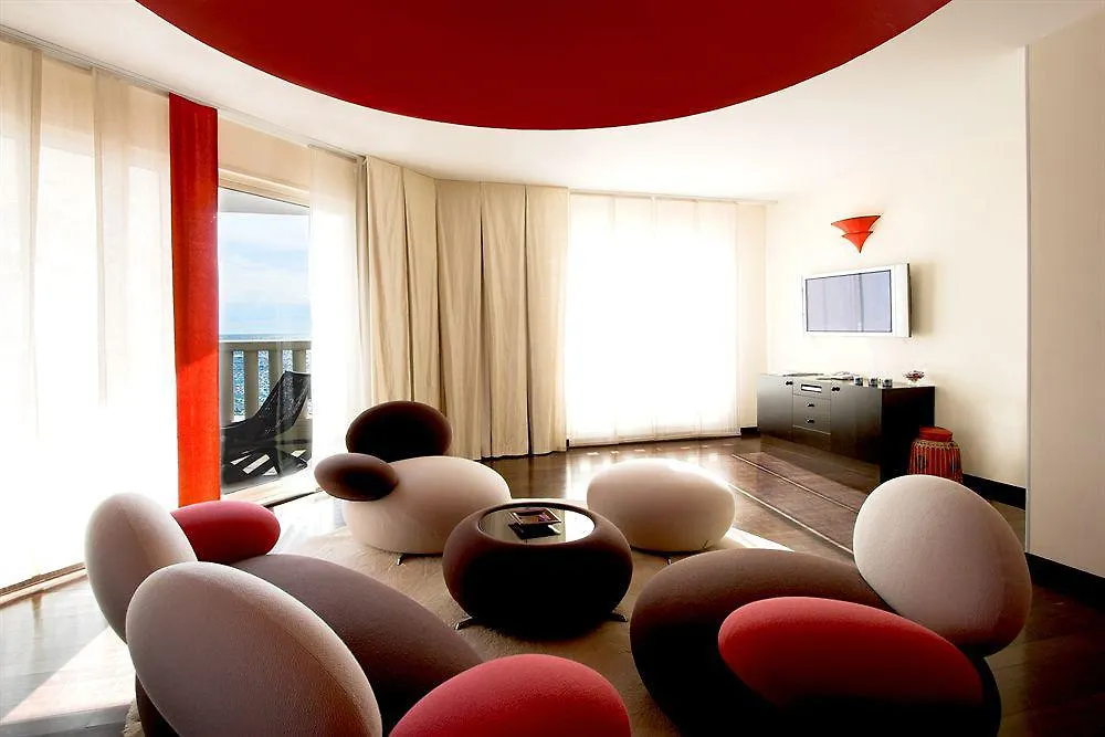 Hotel 3.14 Канны 4*,  Франция