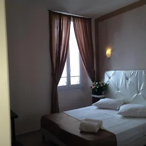 Отель Arcotel 4 Minutes Du Palais Des Festivals - New Management New Team - Old Revievv