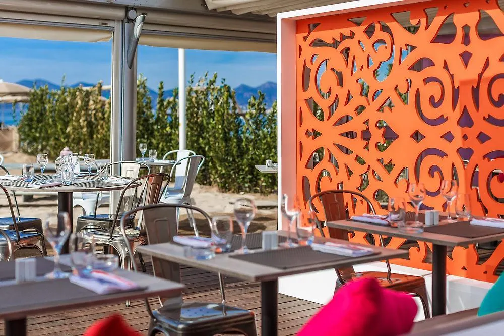 Hotel 3.14 Cannes Francja