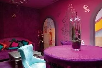 ****  Hotel 3.14 Cannes Francja