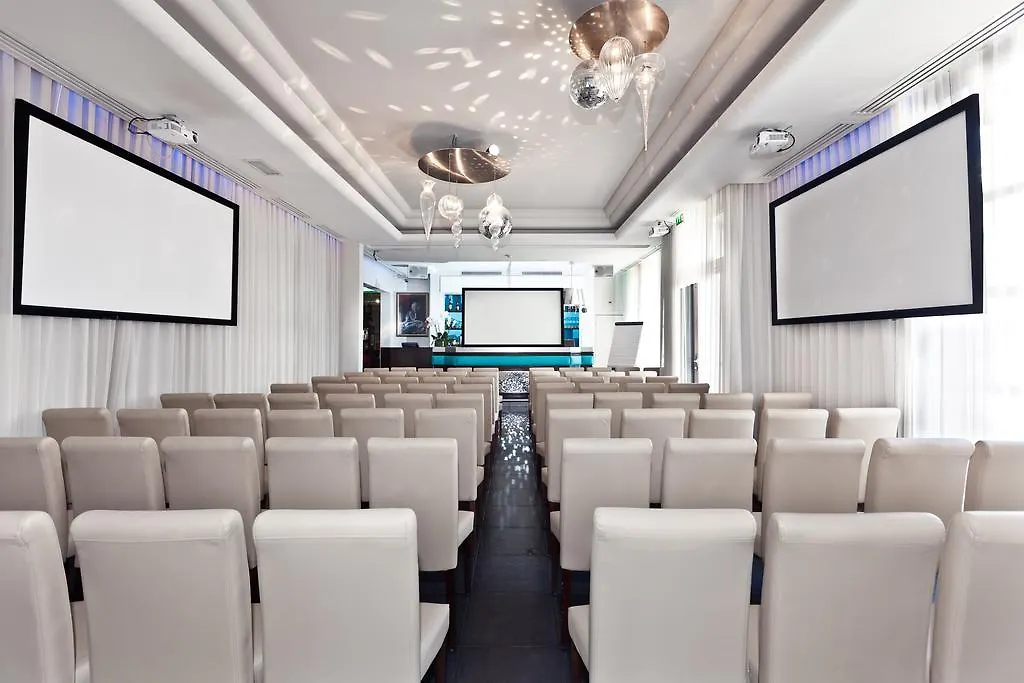 ****  Hotel 3.14 Cannes France